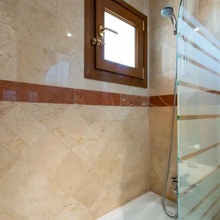 Duplex Nagueles Apartment